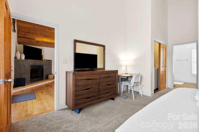 342 Old Haw Creek Road, Asheville, NC 28805