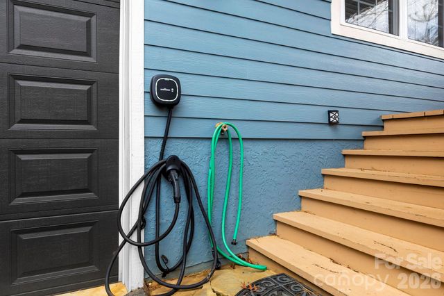 342 Old Haw Creek Road, Asheville, NC 28805