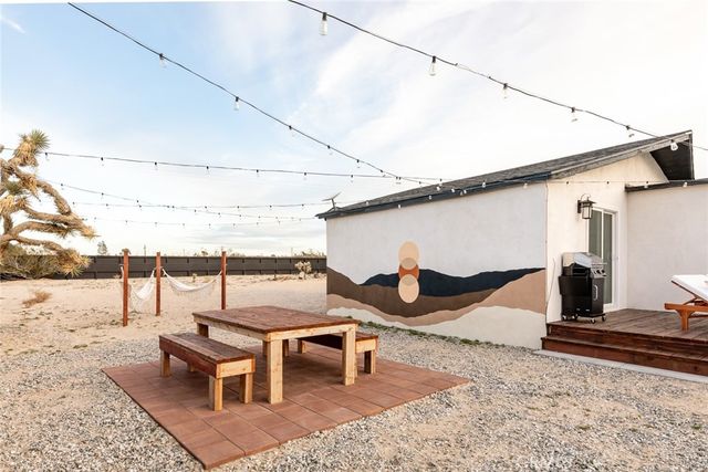 2360 Sand, Landers, CA 92285