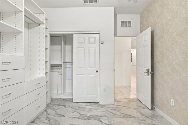 5684 Beguiling Falls Street, Las Vegas, NV 89148