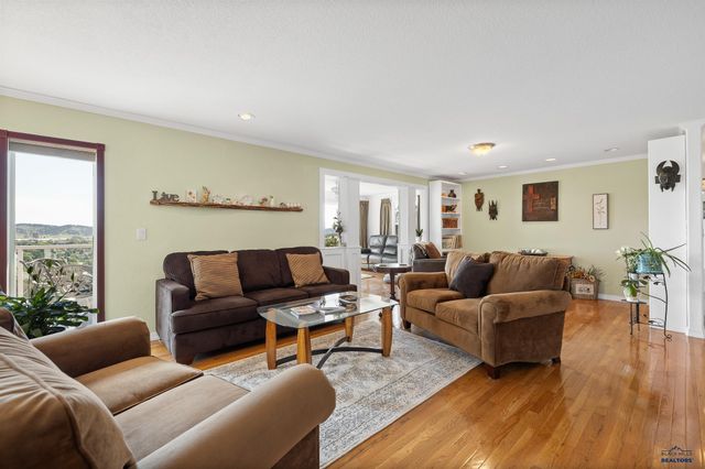 5109 PINEDALE HEIGHTS DR, Rapid City, SD 57702