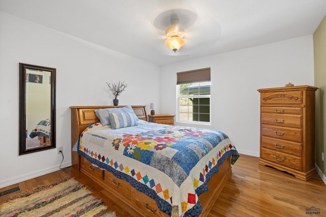 5109 PINEDALE HEIGHTS DR, Rapid City, SD 57702