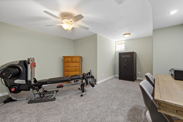 5109 PINEDALE HEIGHTS DR, Rapid City, SD 57702