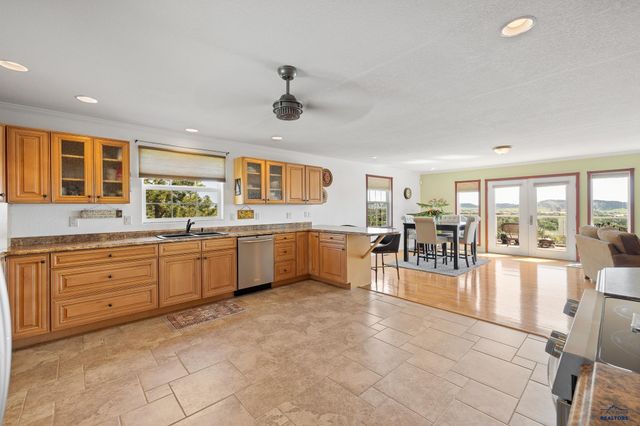 5109 PINEDALE HEIGHTS DR, Rapid City, SD 57702
