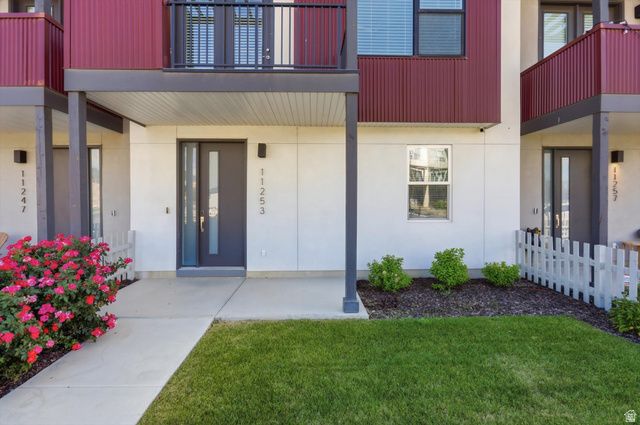 11253 S HOLLY SPRINGS DR, South Jordan, UT 84009