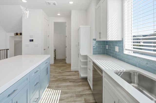 11253 S HOLLY SPRINGS DR, South Jordan, UT 84009