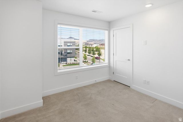 11253 S HOLLY SPRINGS DR, South Jordan, UT 84009