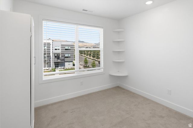 11253 S HOLLY SPRINGS DR, South Jordan, UT 84009