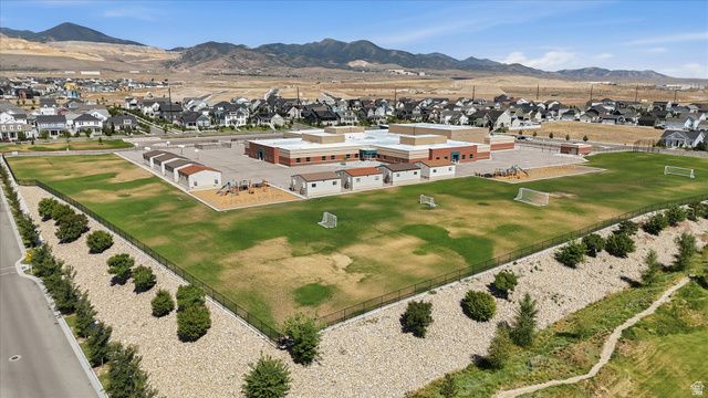 11253 S HOLLY SPRINGS DR, South Jordan, UT 84009