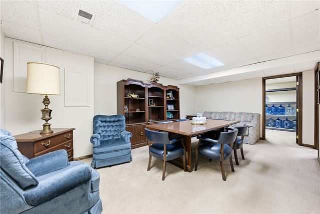 2006-2007 Kinvara Dr, Ross Twp, PA 15237