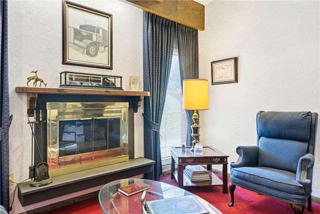 2006-2007 Kinvara Dr, Ross Twp, PA 15237
