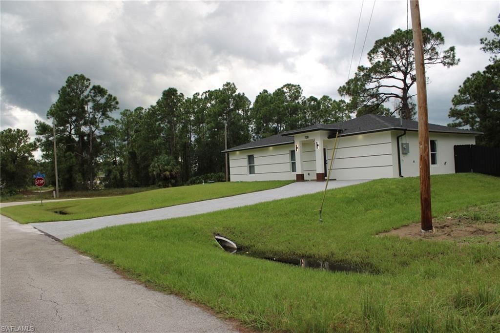 728 Glacier AVE, LEHIGH ACRES, FL 33974 — photo 4