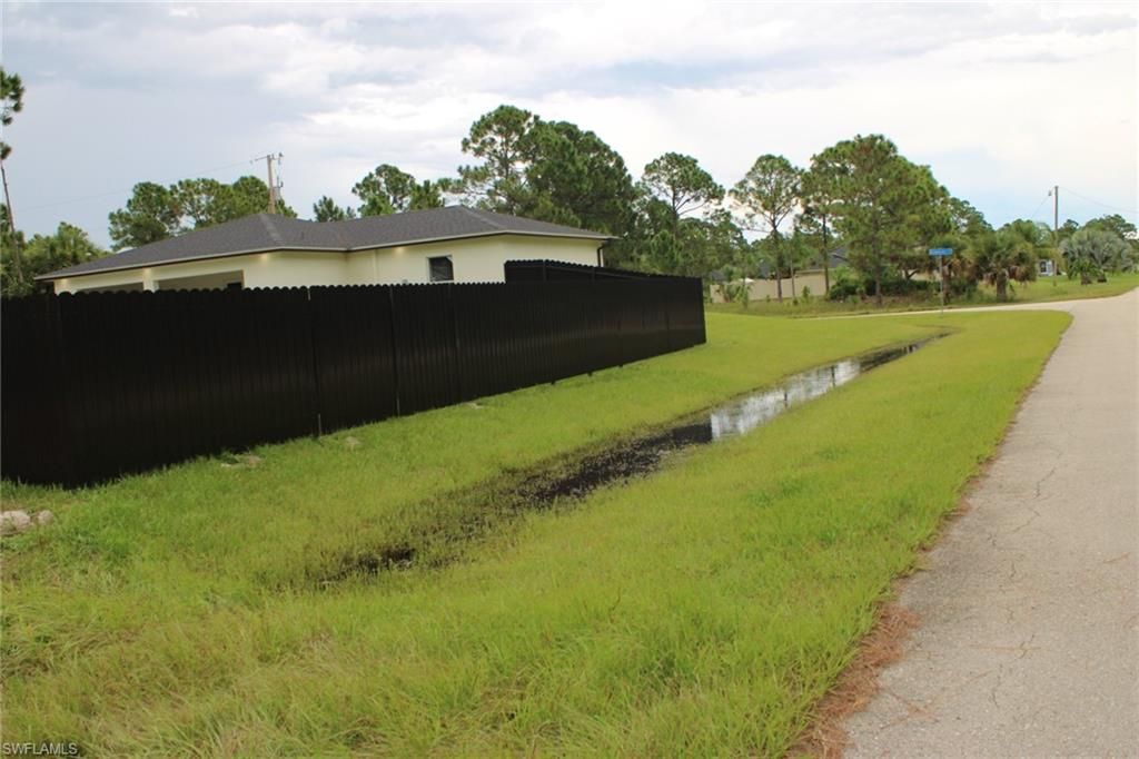 728 Glacier AVE, LEHIGH ACRES, FL 33974 — photo 5