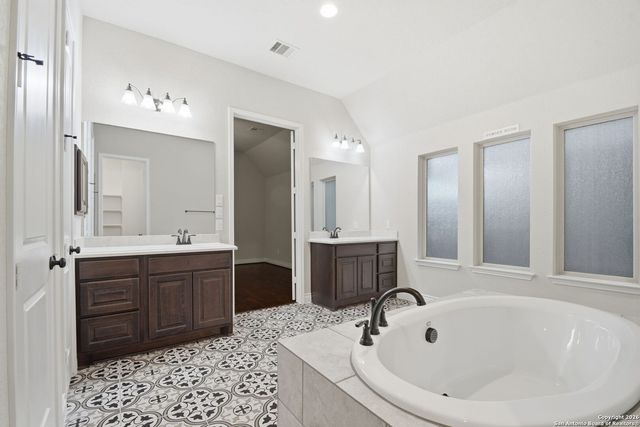 436 Sweetleaf, New Braunfels, TX 78132