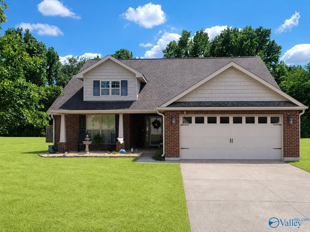 133 Bridge Crest Drive, Harvest, AL 35749