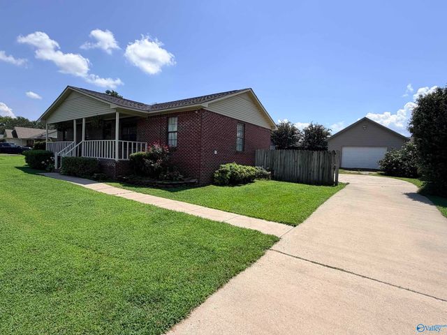 21610 Lovell Lane, Elkmont, AL 35620