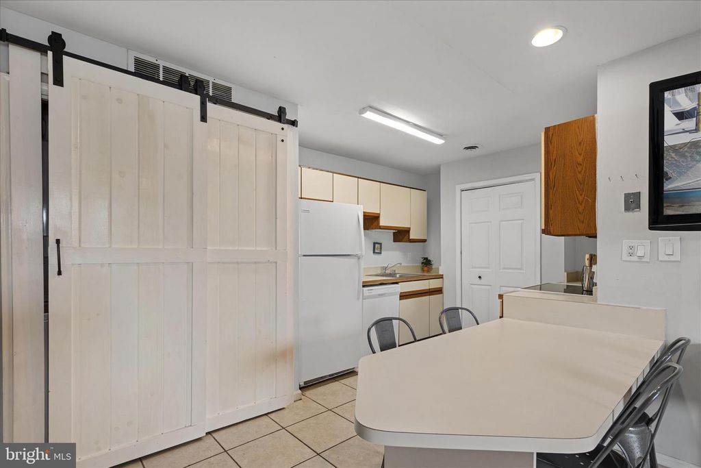 Image 11 of property listing at 105 120TH ST #168, Ocean City, MD 21842