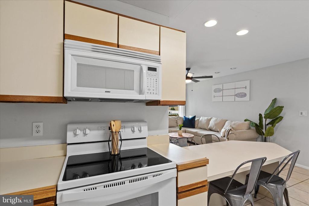 Image 16 of property listing at 105 120TH ST #168, Ocean City, MD 21842