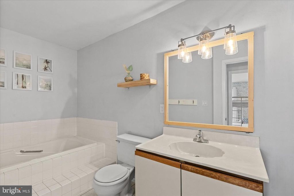 Image 24 of property listing at 105 120TH ST #168, Ocean City, MD 21842