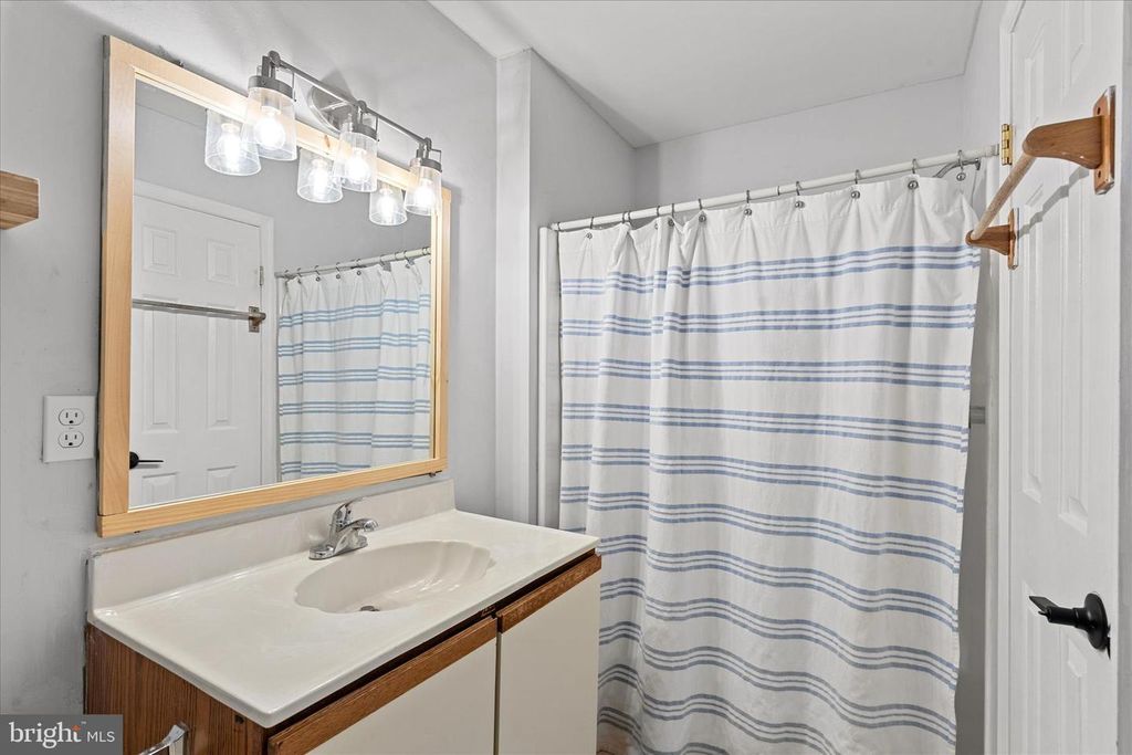 Image 26 of property listing at 105 120TH ST #168, Ocean City, MD 21842