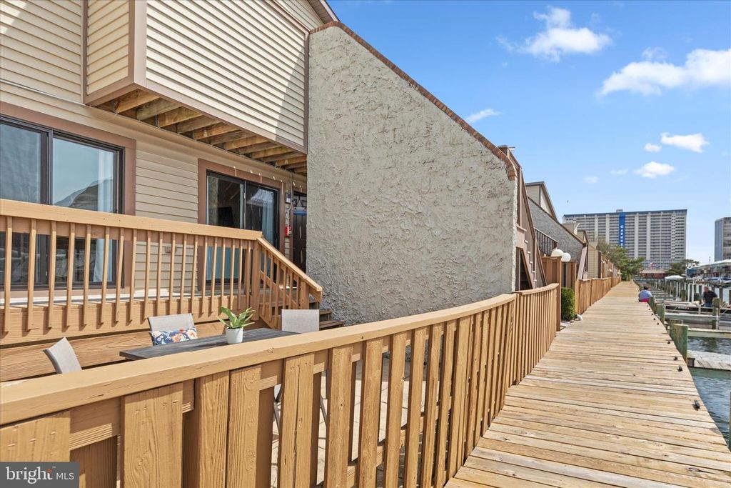 Image 4 of property listing at 105 120TH ST #168, Ocean City, MD 21842