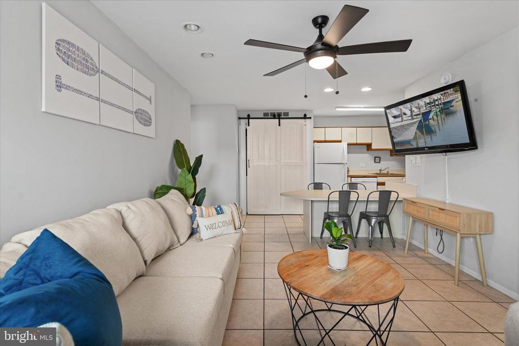 Image 8 of property listing at 105 120TH ST #168, Ocean City, MD 21842