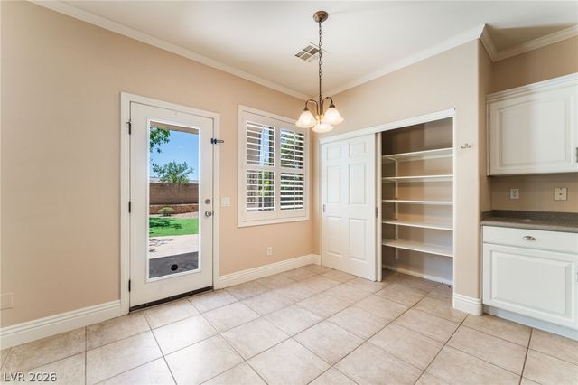 10183 Whispy Willow Way, Las Vegas, NV 89135