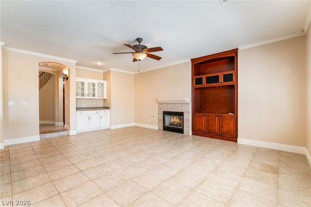 10183 Whispy Willow Way, Las Vegas, NV 89135