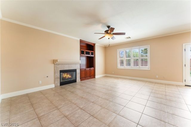 10183 Whispy Willow Way, Las Vegas, NV 89135