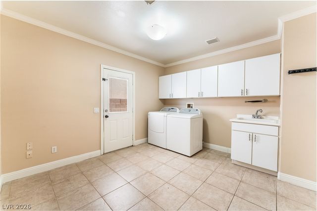 10183 Whispy Willow Way, Las Vegas, NV 89135