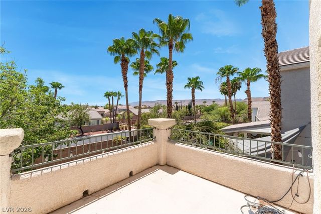 10183 Whispy Willow Way, Las Vegas, NV 89135