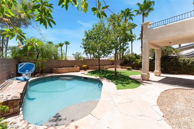 10183 Whispy Willow Way, Las Vegas, NV 89135