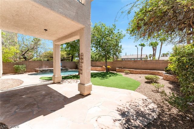 10183 Whispy Willow Way, Las Vegas, NV 89135