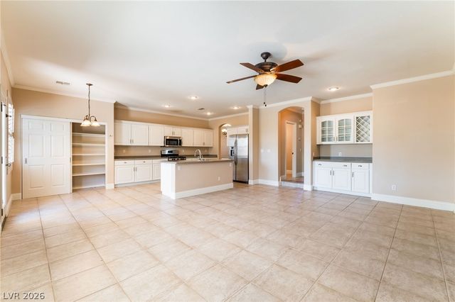 10183 Whispy Willow Way, Las Vegas, NV 89135