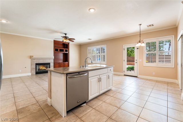 10183 Whispy Willow Way, Las Vegas, NV 89135