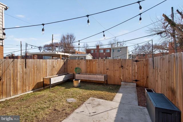 615 KENSINGTON PL NE, Washington, DC 20011