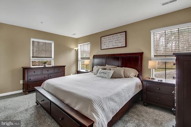 8700 JARWOOD RD, Baltimore, MD 21237