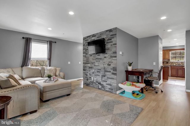 8700 JARWOOD RD, Baltimore, MD 21237