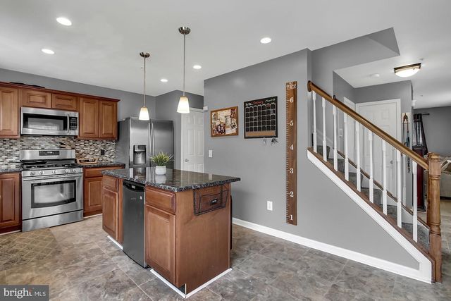 8700 JARWOOD RD, Baltimore, MD 21237