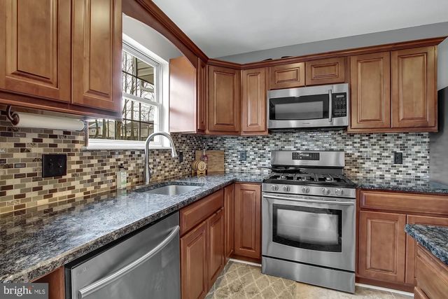 8700 JARWOOD RD, Baltimore, MD 21237