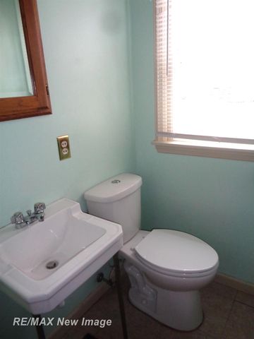 35 Congress Court A, Saginaw, MI 48602