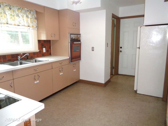 35 Congress Court A, Saginaw, MI 48602