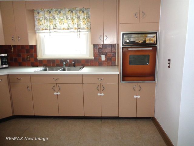 35 Congress Court A, Saginaw, MI 48602