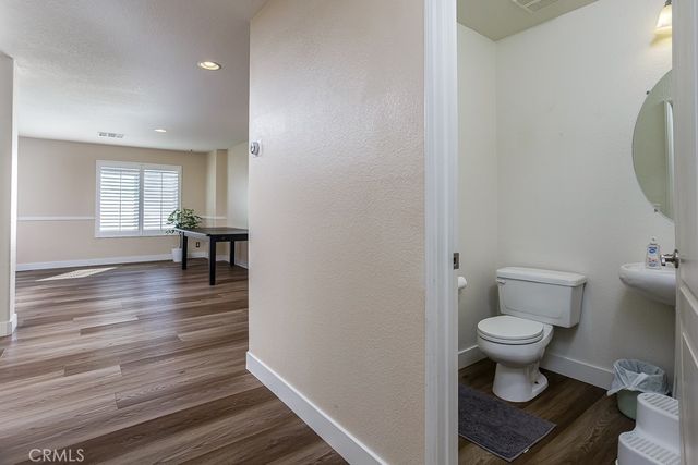 2060 W Avenue K6, Lancaster, CA 93536