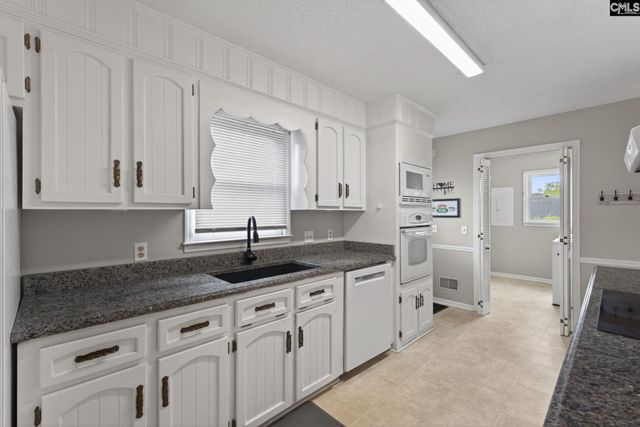 205 Tamwood Circle, Cayce, SC 29033
