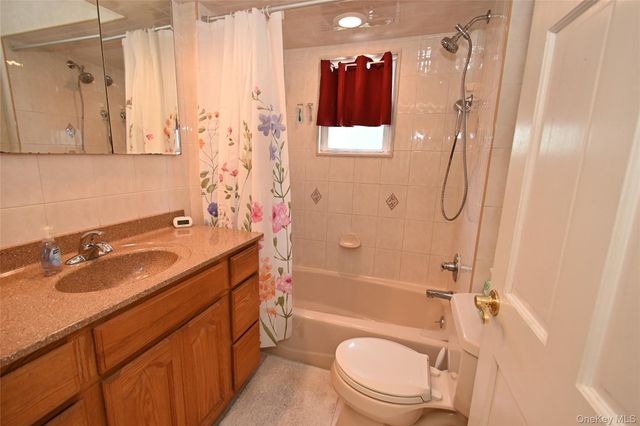 12142 6th Avenue, College Point, NY 11356