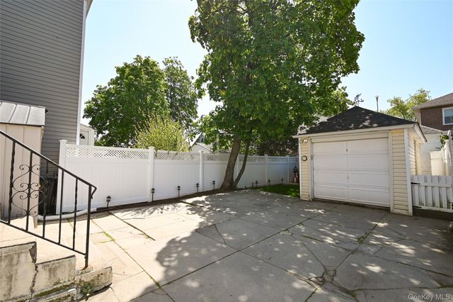 12142 6th Avenue, College Point, NY 11356
