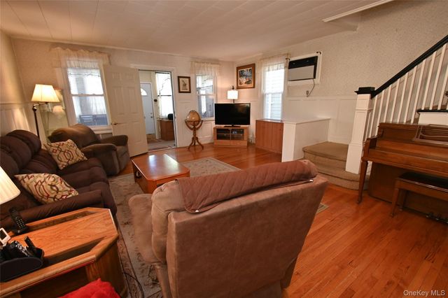 12142 6th Avenue, College Point, NY 11356