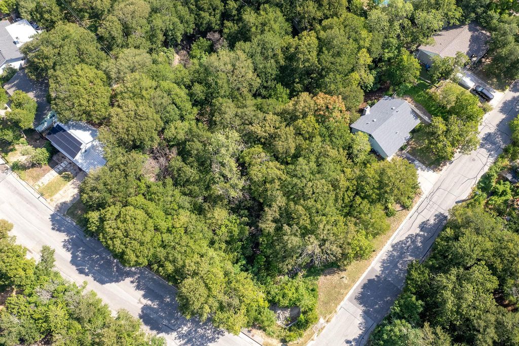 7005 Geneva DR, Austin, TX 78723