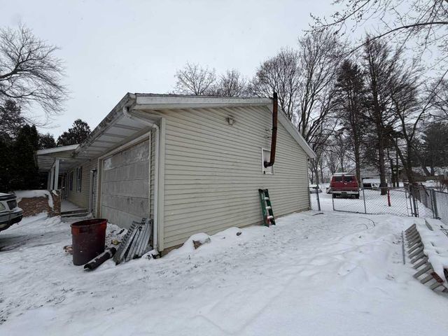 426 Meade Road, Niles, MI 49120